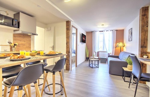 Banassac Apartment | Le Sabot - Netflix/Wi-Fi Fibre/Terasse - 4 pers