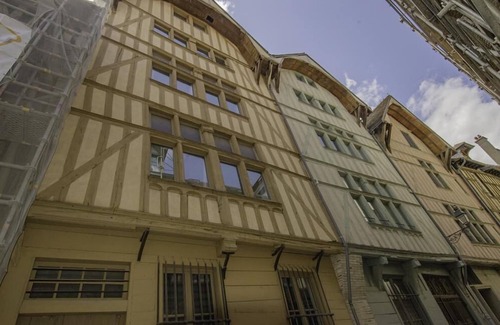Old Town Apartment | Le Sacré Troyes - TROYES