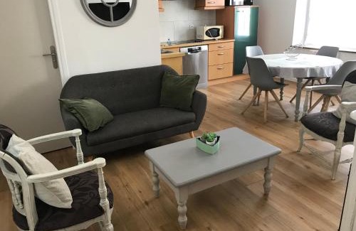 Roye Apartment | Le saint Pierre