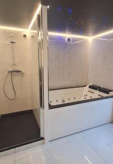 Cormeilles-en-Vexin Hotel | Le Sainte Jeanne
