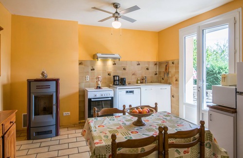 Castelnau-Pegayrols Apartment | Le Soleil Occitan - A 20min du Viaduc de Millau