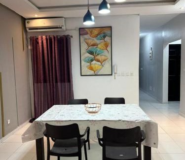 Cocody Apartment | Le spacieux-Salon XXL & 2 chambres