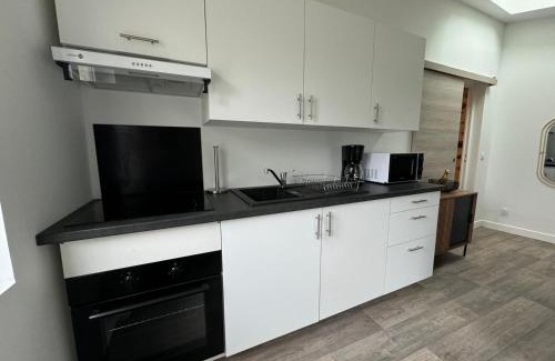 Saint-Junien Apartment | Le Stopover, cosy avec parking