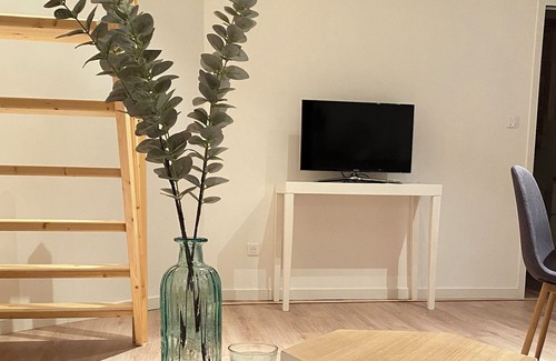Ruelle-sur-Touvre Apartment | Le Studio, 10 Minutes du Centre D'angoulême