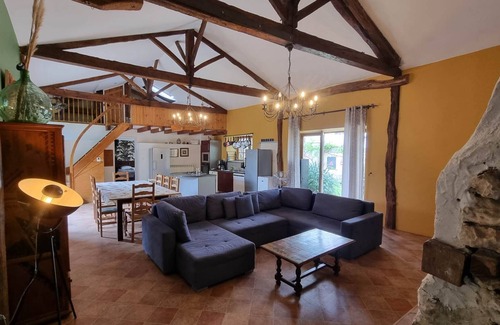 Saint-Just-Luzac Apartment | Le Studio 2 person accomodation