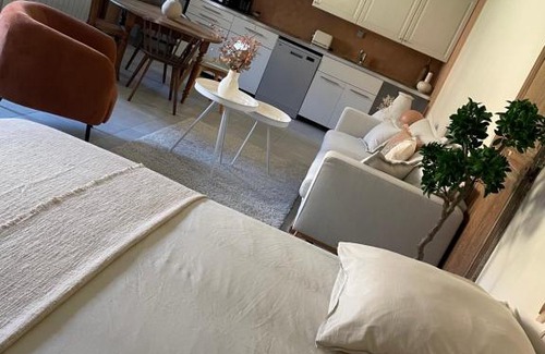 Tournes Apartment | Le Studio D’Achille
