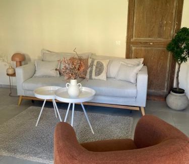Tournes Apartment | Le Studio D’Achille