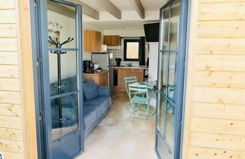 La Cotiniere Apartment | LE STUDIO, Gîte 3. Clos des Aigrettes, 30m from La Cotiniere Port