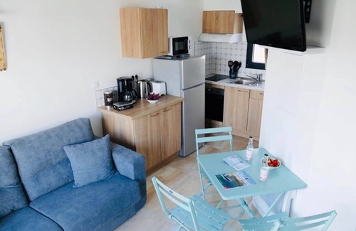 La Cotiniere Apartment | LE STUDIO, Gîte 3. Clos des Aigrettes, 30m from La Cotiniere Port