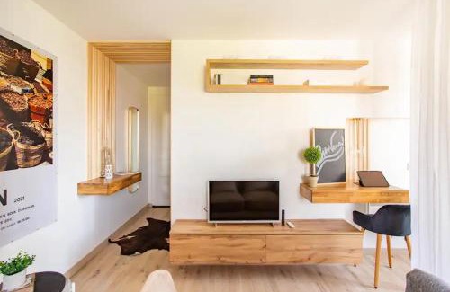Boissy-Saint-Leger Apartment | Le studio Parisien