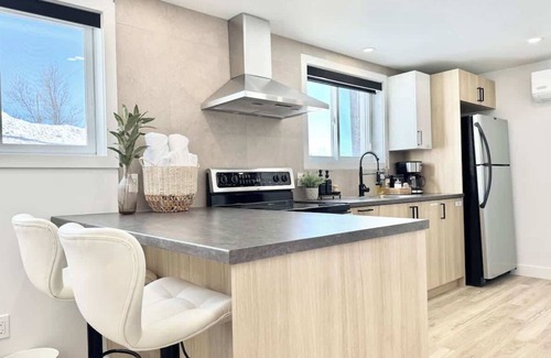 Ste. Foy Apartment | Le Tulum Summary: Sta