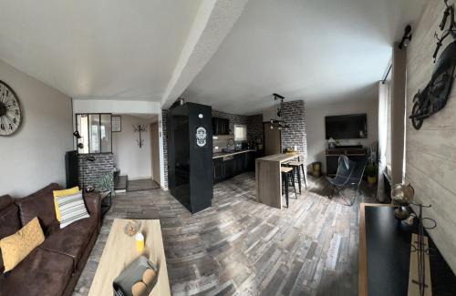 Aumale Apartment | Le velocipede