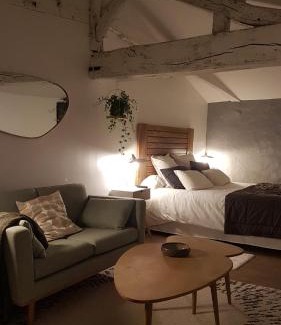 Sainte-Florence Bed & Breakfast | Le Vieux Logis de la Galocherie