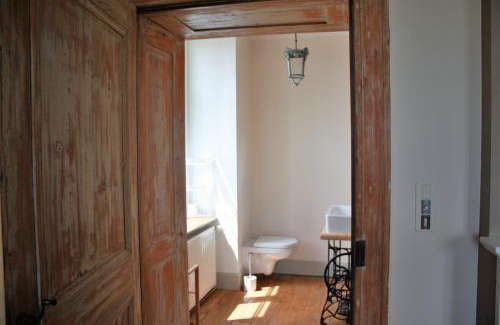 Confracourt Bed & Breakfast | Le vieux presbytère