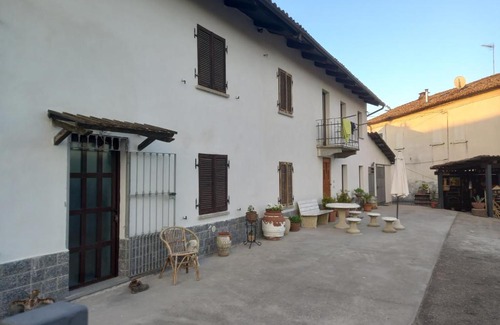Montegrosso dʼAsti Apartment | Le vigne
