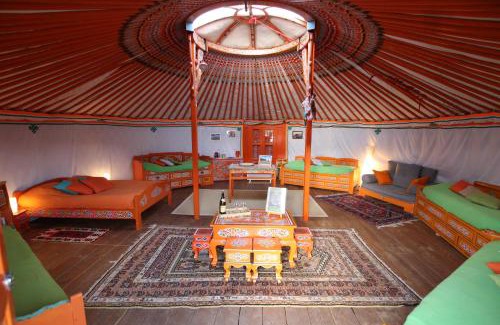 Trie-Chateau Bed & Breakfast | Le Village des Templiers