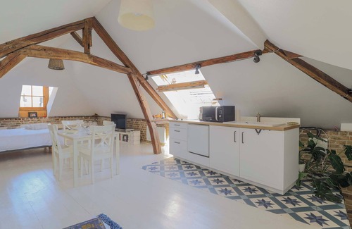 Centre Ville Apartment | Le Vitrail - Cathedrale, Centre, Charme