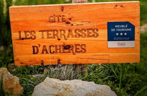 Acheres-la-Foret Ski Chalet | Le Woody Lodge, Large cottage with wooden deck and chalet with garden view next to Fontainebleau Forest