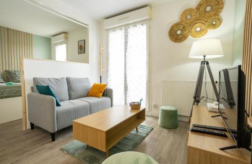 Saint-Nazaire Apartment | Le Zéphyr - Charme Urbain & Confort