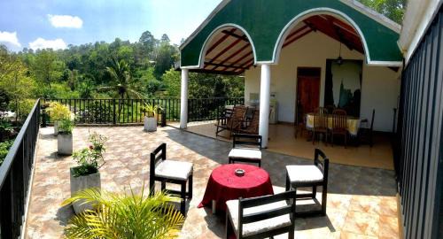 Bandarawela Bed & Breakfast | LeafStone Guest