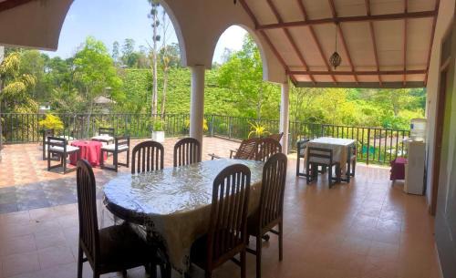 Bandarawela Bed & Breakfast | LeafStone Guest