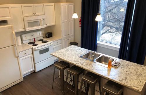 Waterford Valley House | Leaside Executive Apartments