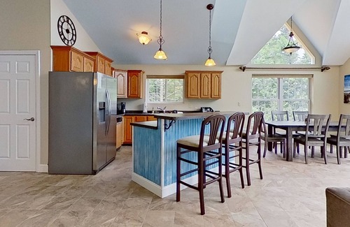 Moultonborough House | Leaward Shores Guesthouse | Lake view home in Moultonborough with dock & deck