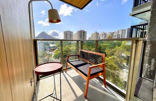 Leblon Apartment | Leblon Studio - View of the Christ, pool and gym