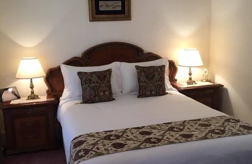 Leconfield Bed & Breakfast | Leconfield House, luxury in the Hunter, Pokolbin, 150yrs in 2022