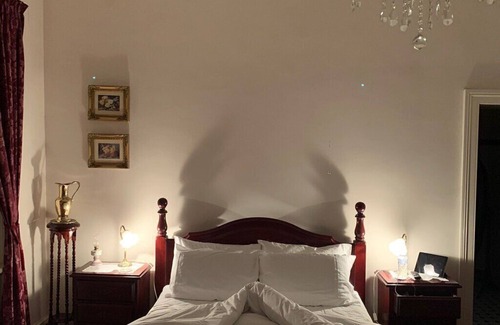 Leconfield Bed & Breakfast | Leconfield House, the heart of the Hunter Valley, built 1872, 150yrs in 2022