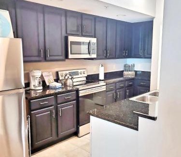 Gulfport House | Legacy Tower Two 904