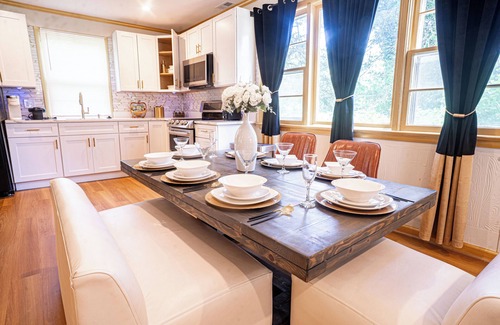 Upper Marlboro Bed & Breakfast | Legacy Villa