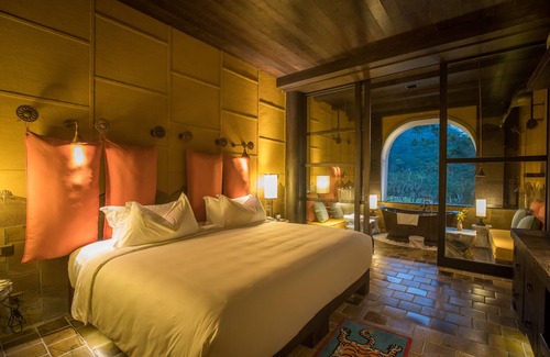 Uong Bi Hotel | Legacy Yen Tu - MGallery
