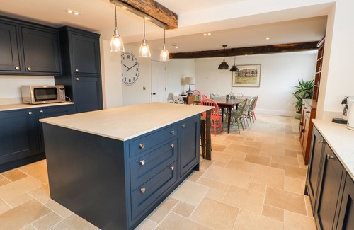Knutsford Cottage | LEGH OAKS FARM, pet friendly, luxury holiday cottage in Knutsford