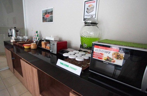 Bendungan Hilir Hotel | LeGreen Suite Senayan