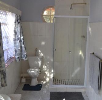 Kimberley Bed & Breakfast | Leicester Guest house