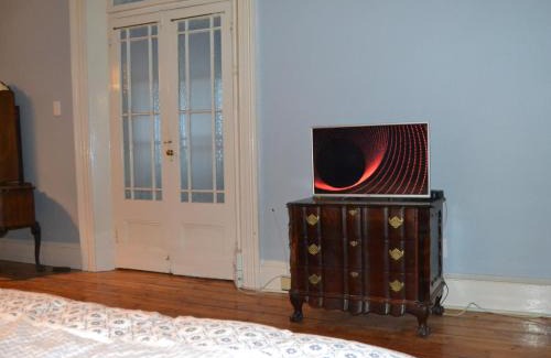 Kimberley Bed & Breakfast | Leicester Guest house