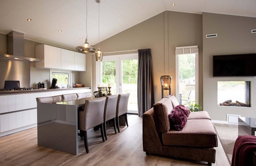 Beekbergen-Zuid Ski Chalet | ✓ Leijhoeve at Recreatiepark Beekbergen ✓ Holiday home for 4 persons ✓ Located in Beekbergen (Gelderland) ✓ Holiday park on the Veluwe ✓ Book directly through the park