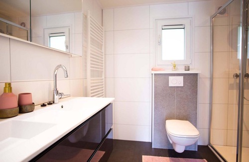 Beekbergen-Zuid Ski Chalet | ✓ Leijhoeve at Recreatiepark Beekbergen ✓ Holiday home for 4 persons ✓ Located in Beekbergen (Gelderland) ✓ Holiday park on the Veluwe ✓ Book directly through the park
