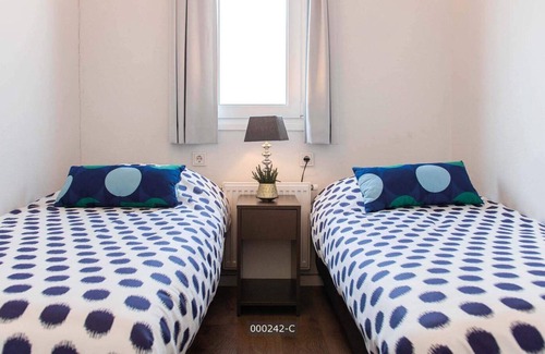 Cromvoirt Ski Chalet | ✓ Leijhoeve at Résidence de Leuvert ✓ Holiday home for 4 persons ✓ Located near Den Bosch (Noord-Brabant) ✓ Near De IJzeren Man ✓ Book directly through the park