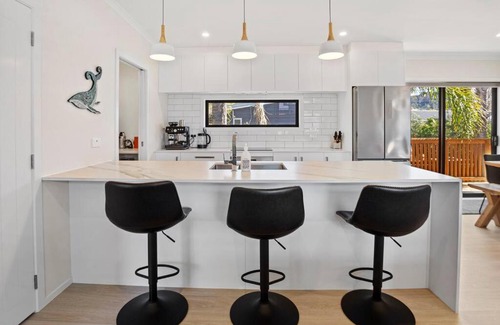 Waihi Beach House | Leisure on Leo