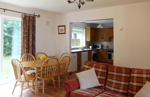 Carrick-on-Shannon House | Leitrim Quay - Riverside Cottage 5