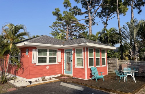 Englewood Condo | Lemon Bay Waterfront, Heated Pool, Sunsets, Deck, Tiki Hut, Dock, Beach 5 min.