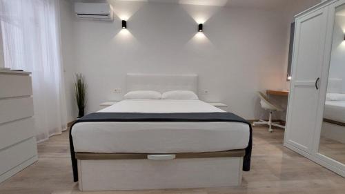 Castello de la Plana Apartment | Lemon Tree Home