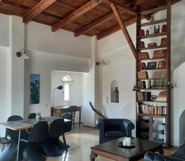 Filiatra House | Lemon tree