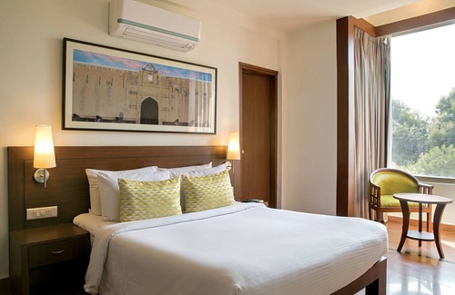 Alwar Hotel | Lemon Tree Hotel Alwar