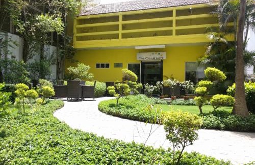 Udyog Vihar Hotel | Lemon Tree Hotel, Udyog Vihar, Gurugram