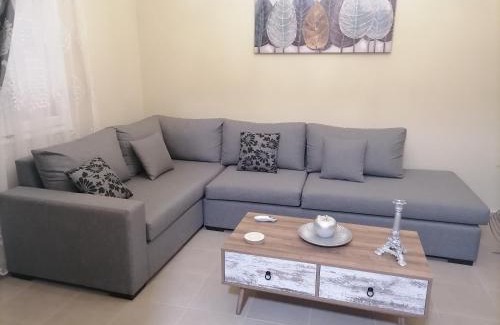 Kalyves House | Lemon Tree House