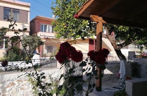 Kalyves House | Lemon Tree House