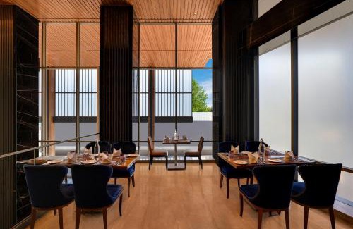 Malad West Hotel | Lemon Tree Premier, Malad, Mumbai